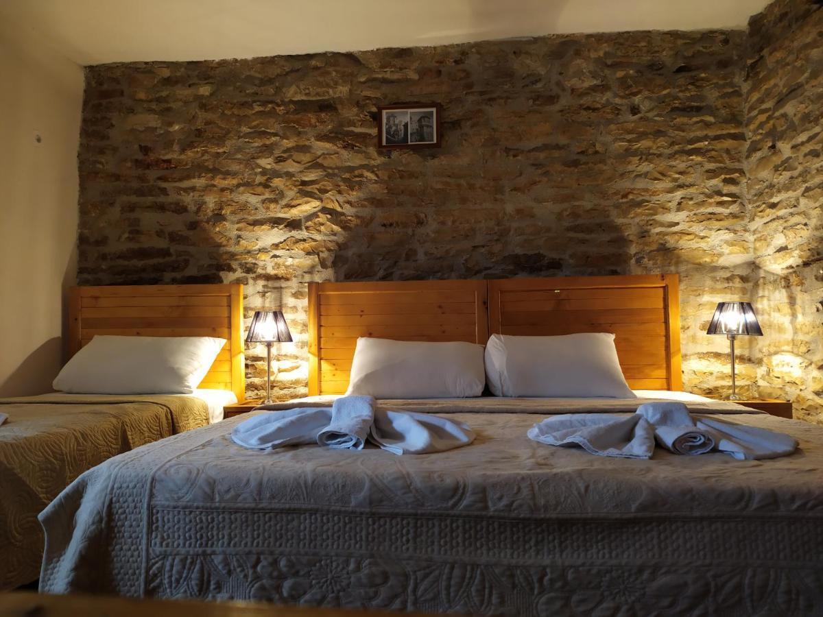 Guest House Salaria Gjirokastër Buitenkant foto