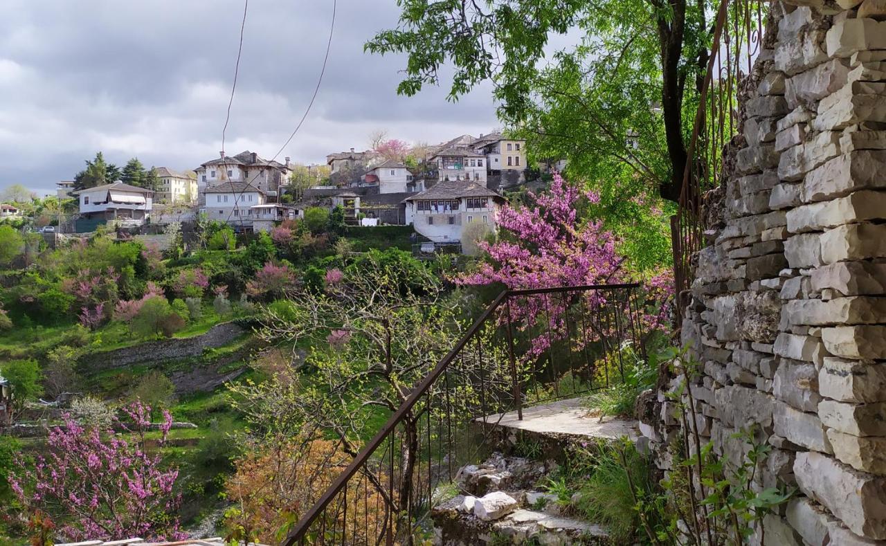 Guest House Salaria Gjirokastër Buitenkant foto