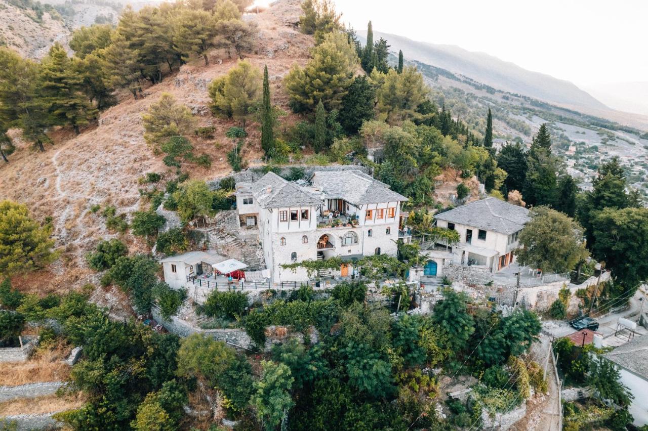 Guest House Salaria Gjirokastër Buitenkant foto