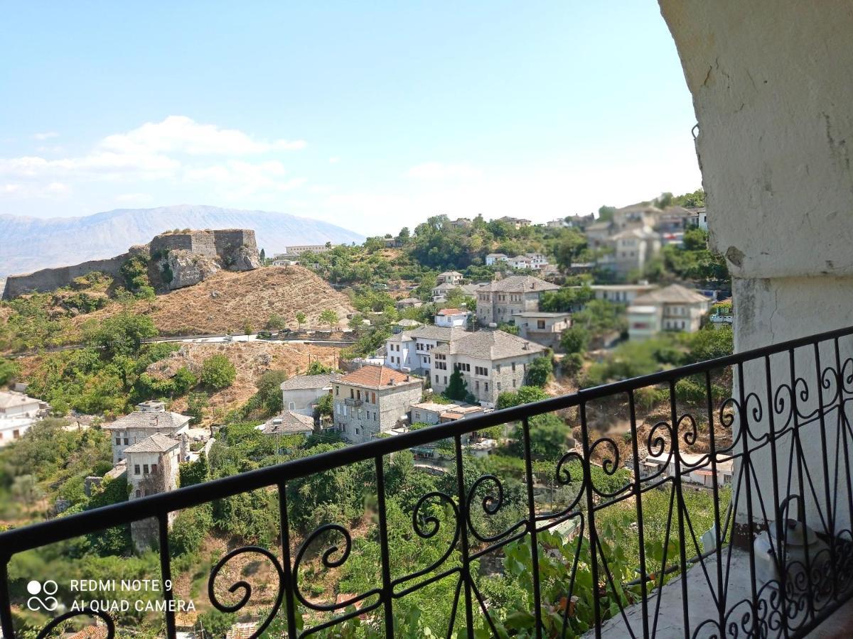 Guest House Salaria Gjirokastër Buitenkant foto