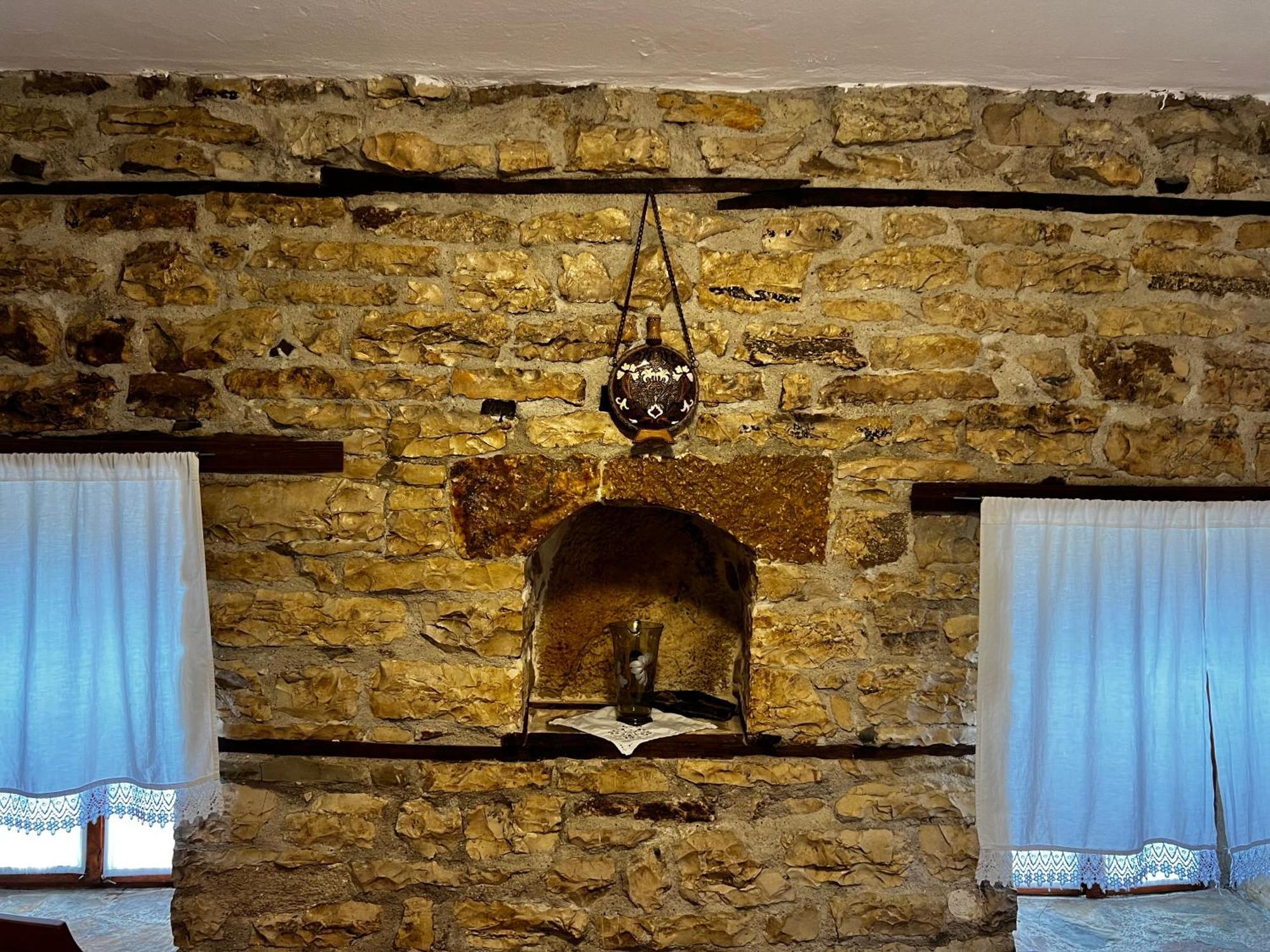 Guest House Salaria Gjirokastër Buitenkant foto