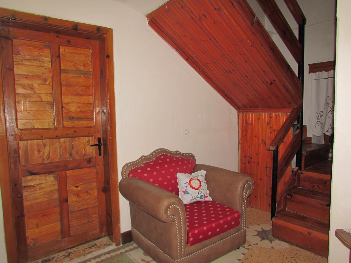 Guest House Salaria Gjirokastër Buitenkant foto