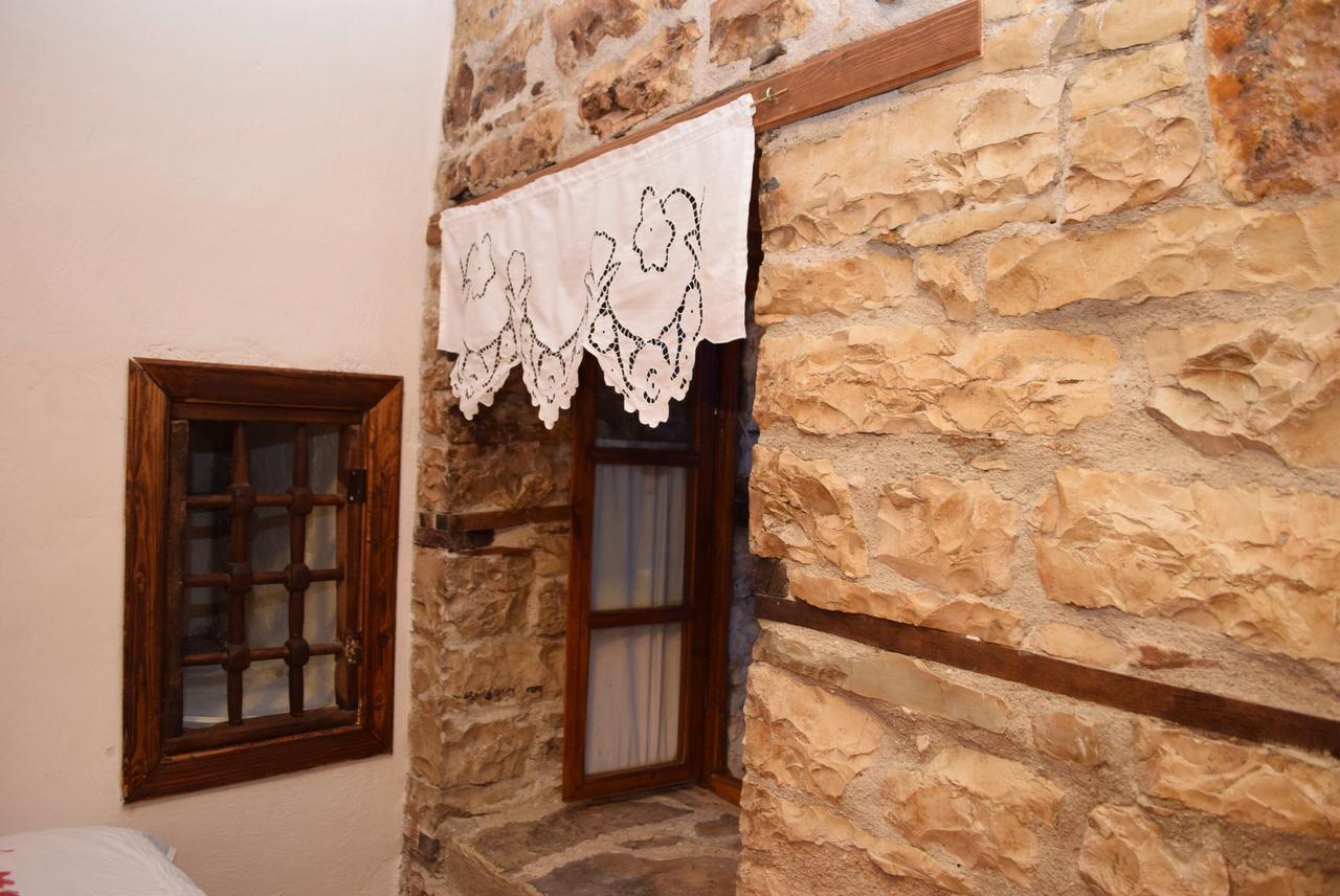 Guest House Salaria Gjirokastër Buitenkant foto